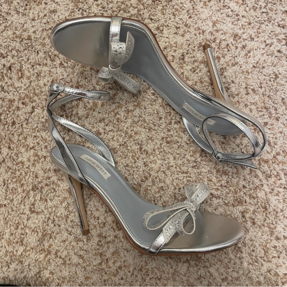 Nine West Special Occasion Heels - Picture 6 of 7